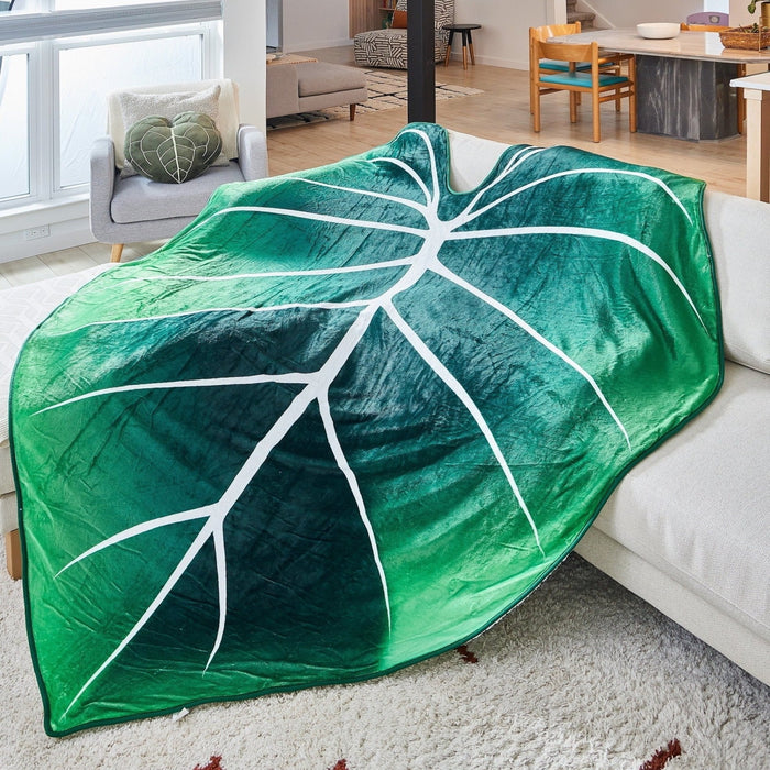 Oversized Gloriosum Leaf Blanket